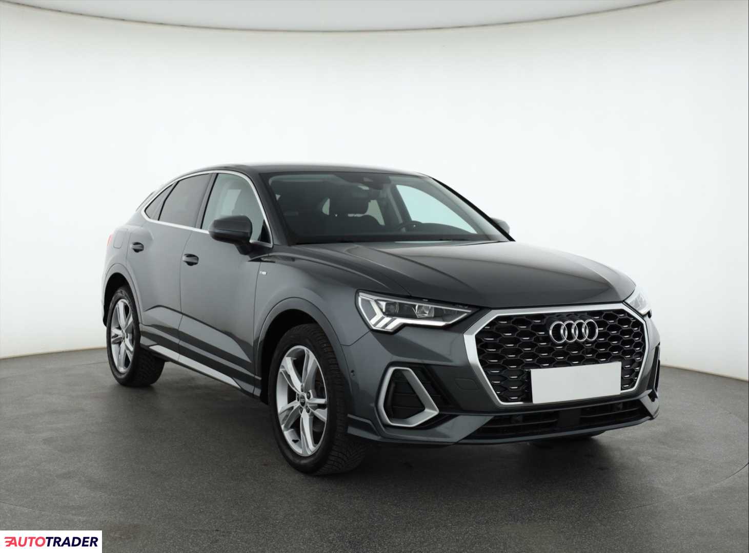 Audi Q3 2025 1.5 147 KM
