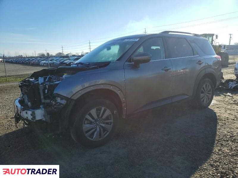 Nissan Pathfinder 2024 3