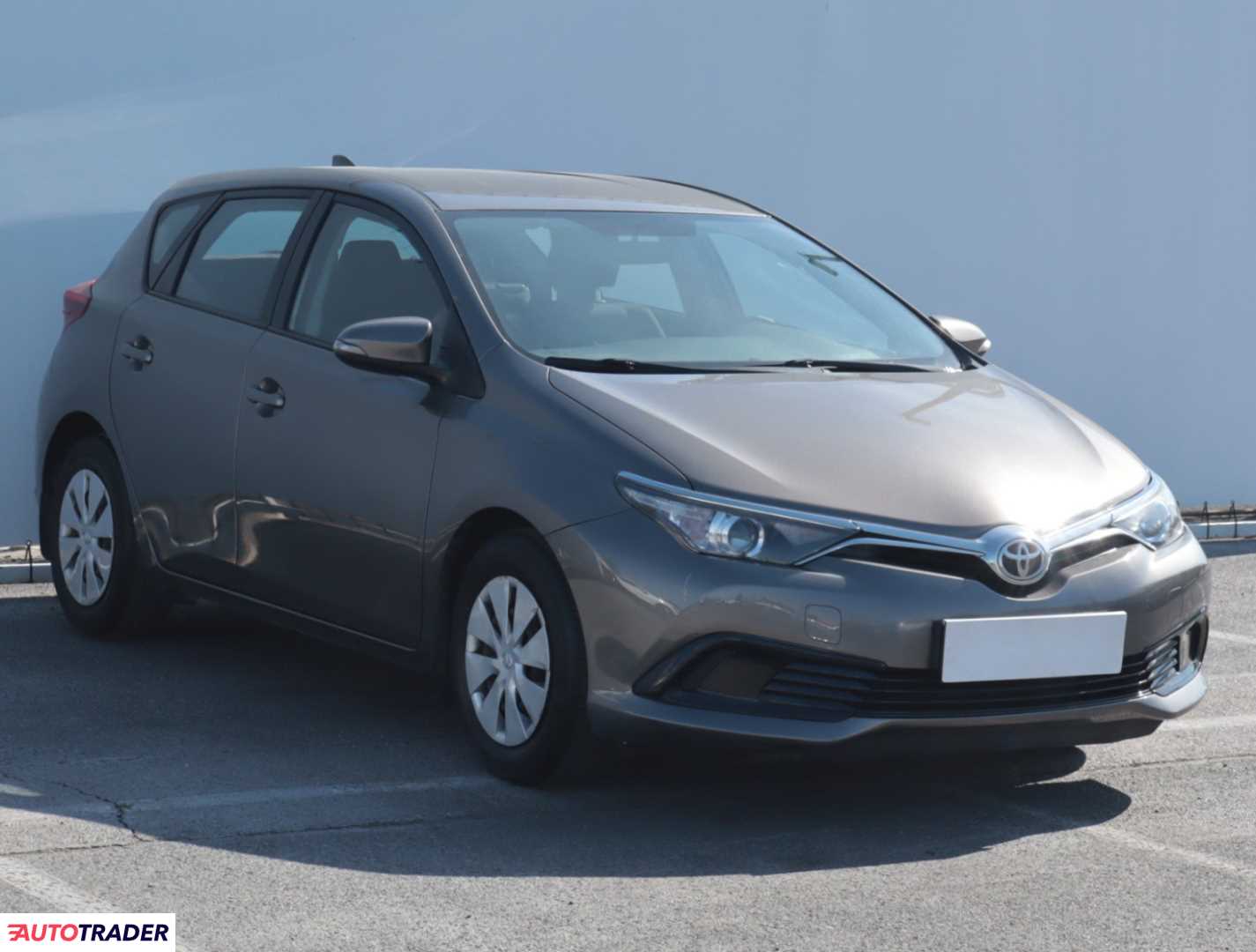 Toyota Auris 2016 1.3 97 KM