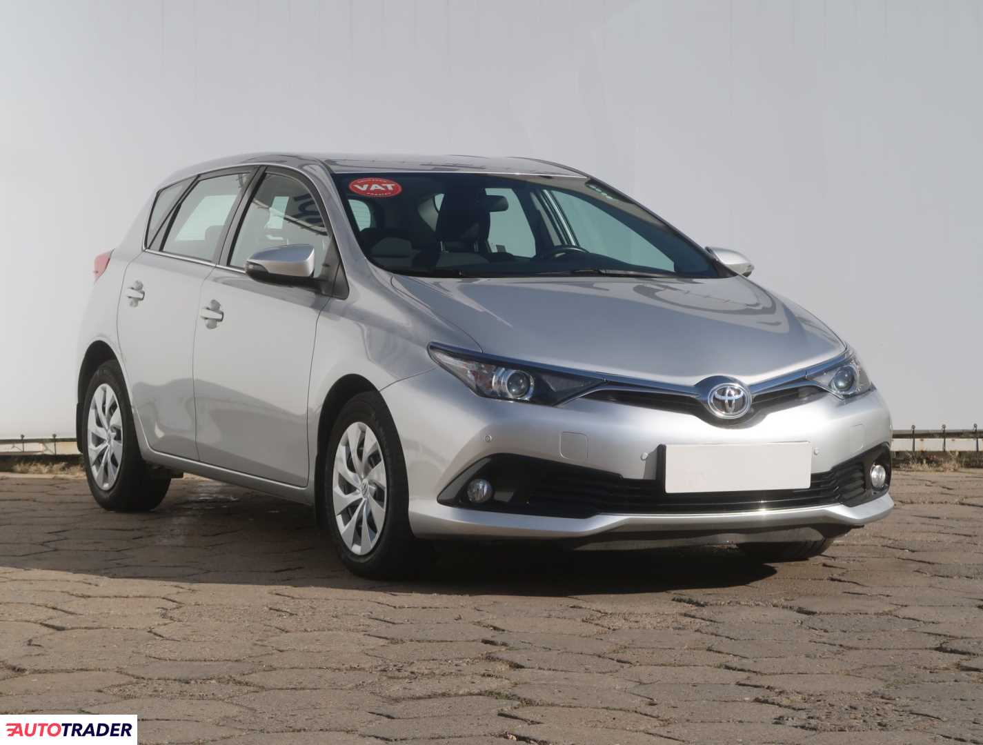 Toyota Auris 2015 1.6 130 KM