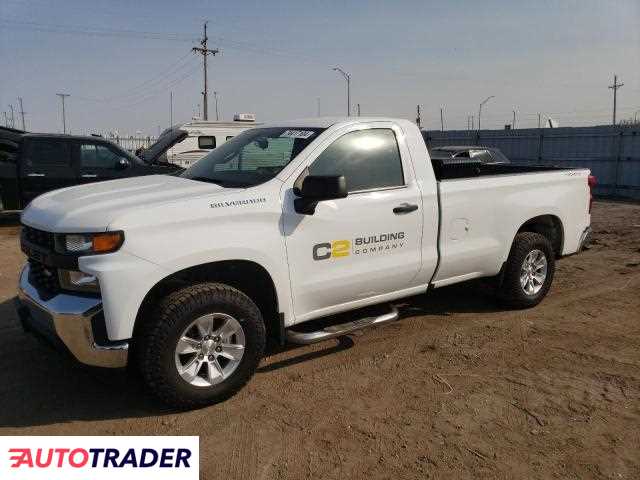 Chevrolet Silverado 4.0 benzyna 2019r. (GREENWOOD)