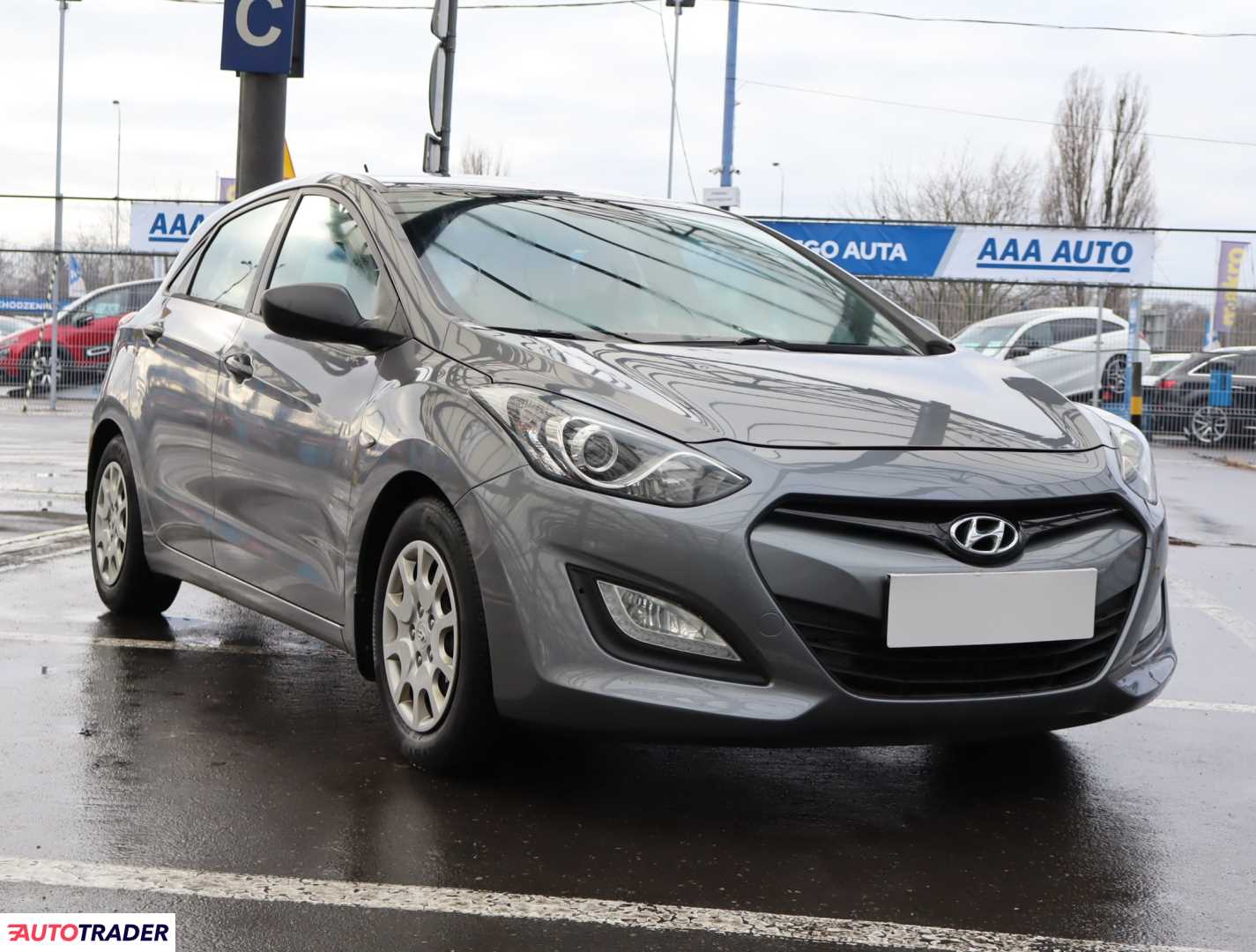 Hyundai i30 1.4 97 KM 2013r. (Piaseczno)