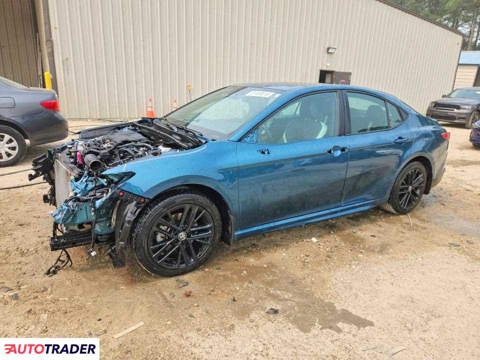 Toyota Camry 2025 2