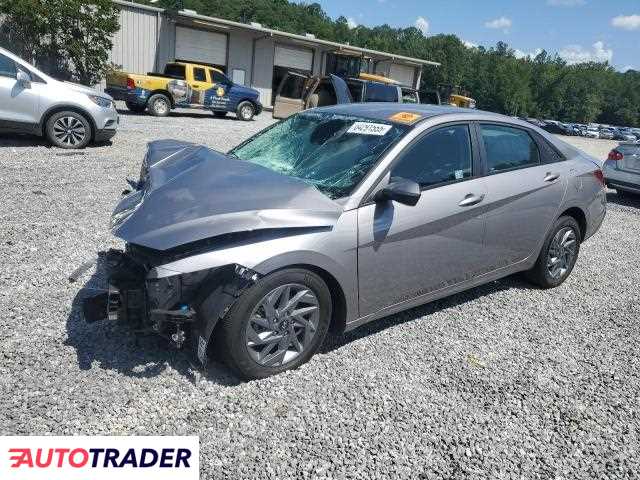 Hyundai Elantra 2025 1