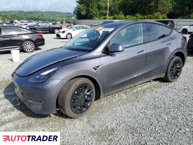 Tesla Model Y 2023 Tesla Model Y 2023