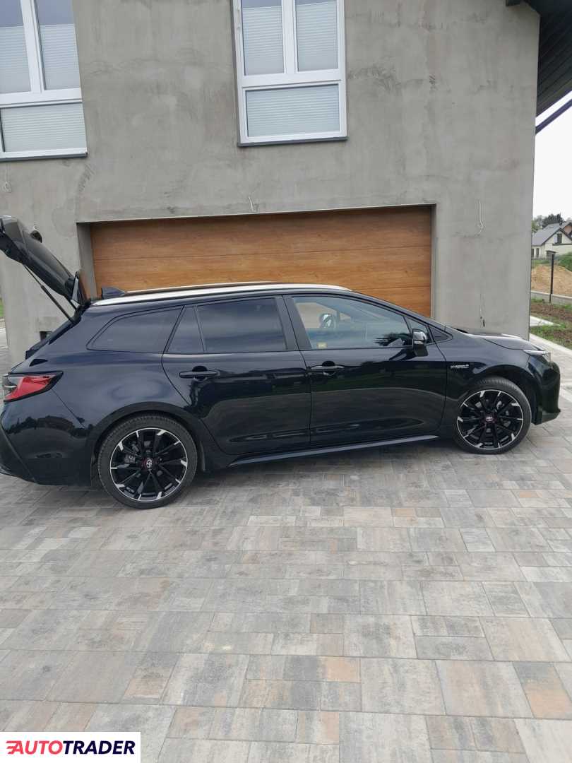 Toyota Corolla 2022 1.8 122 KM