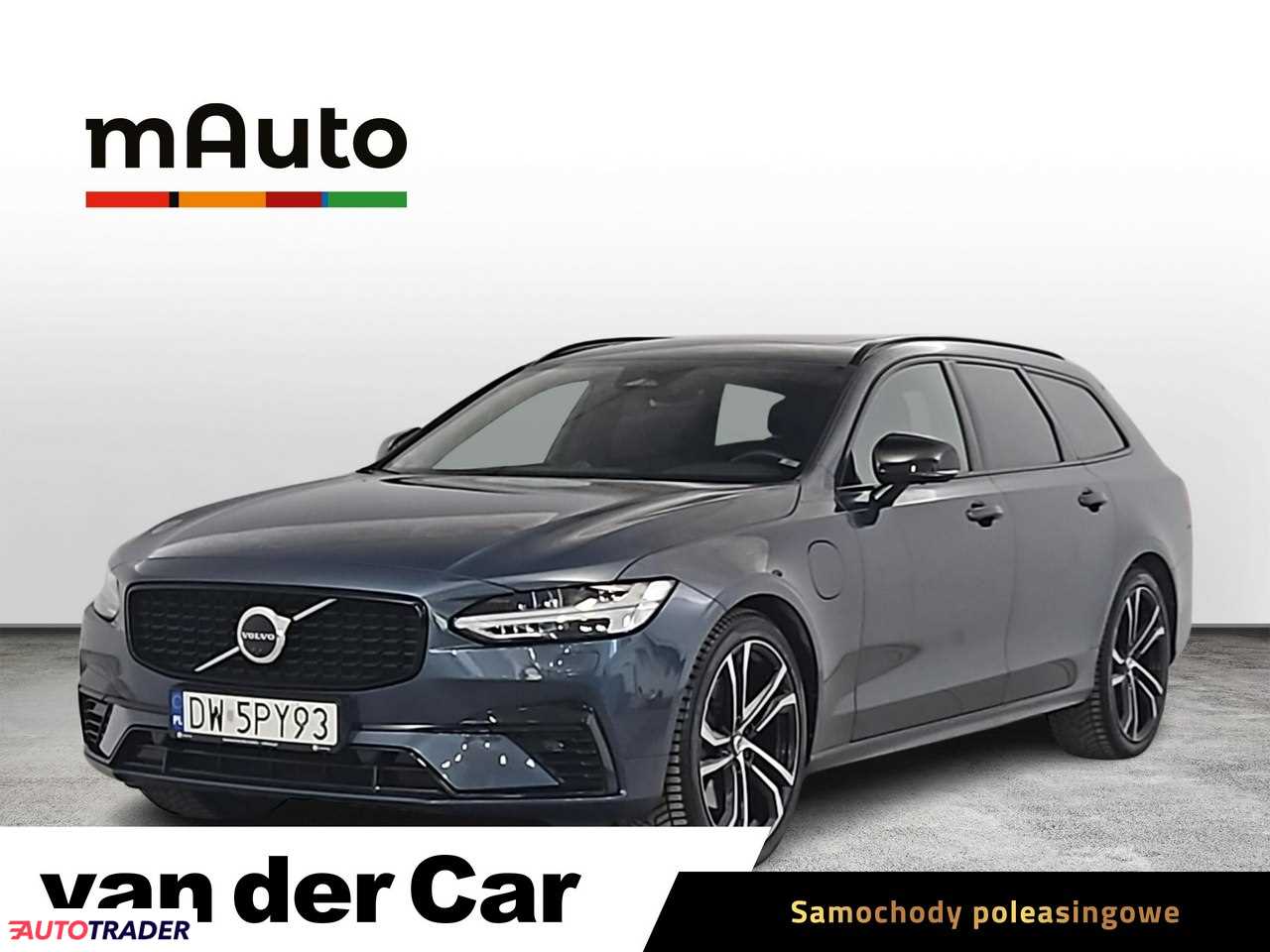 Volvo V90 2021 2.0 303 KM