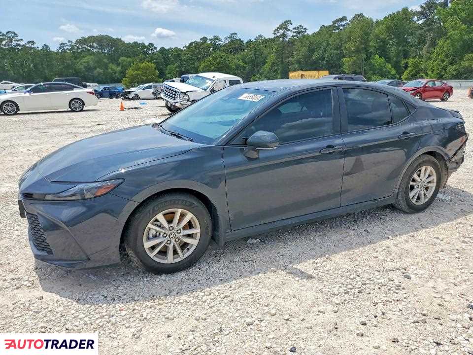 Toyota Camry 2025 2