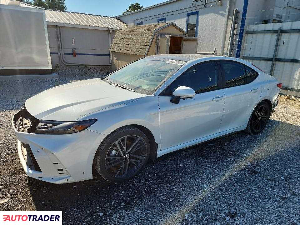 Toyota Camry 2025 2