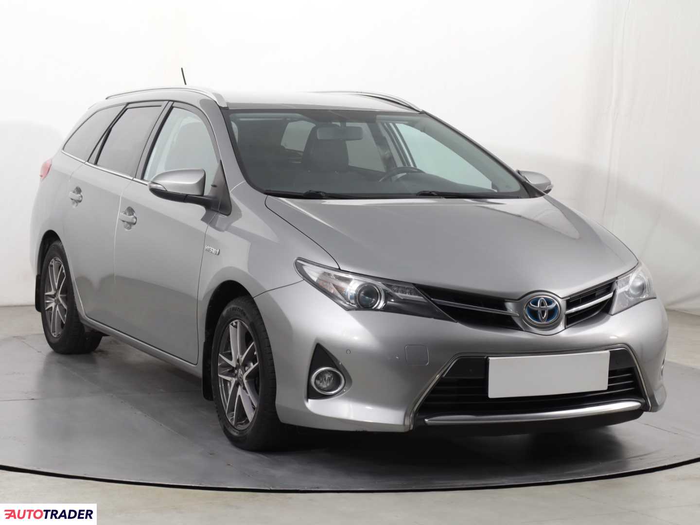 Toyota Auris 2014 1.8 134 KM