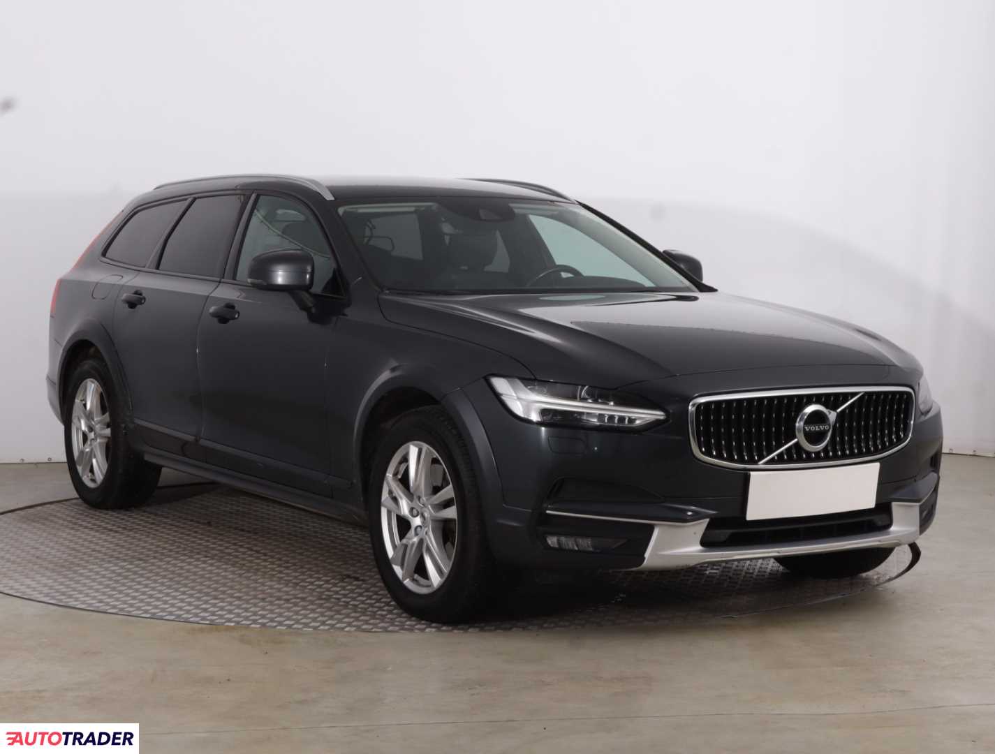 Volvo V90 2018 2.0 187 KM