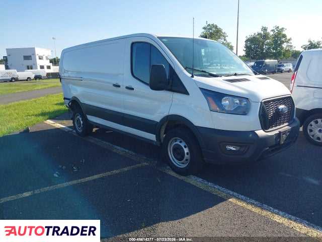 Ford Transit 2025 3