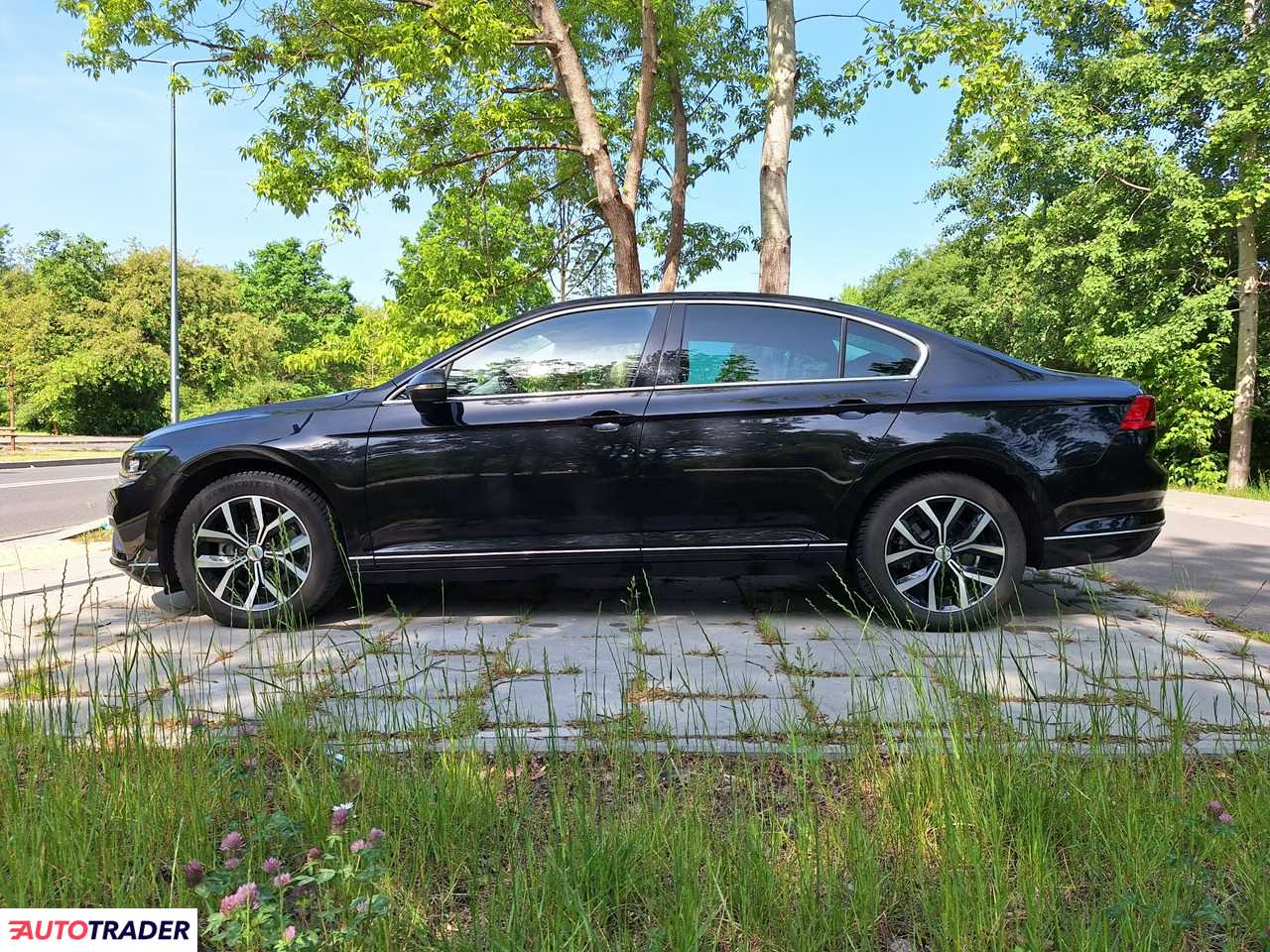 Volkswagen Passat 2020 2.0 150 KM