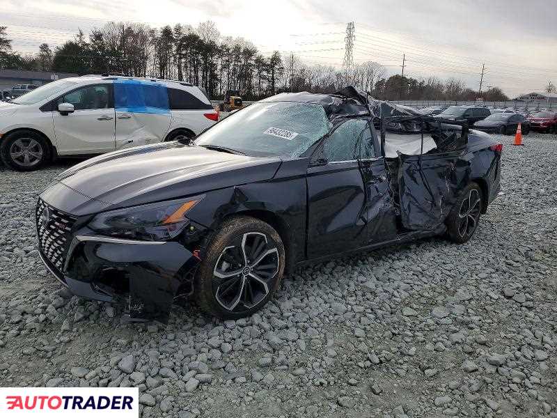 Nissan Altima 2025 2