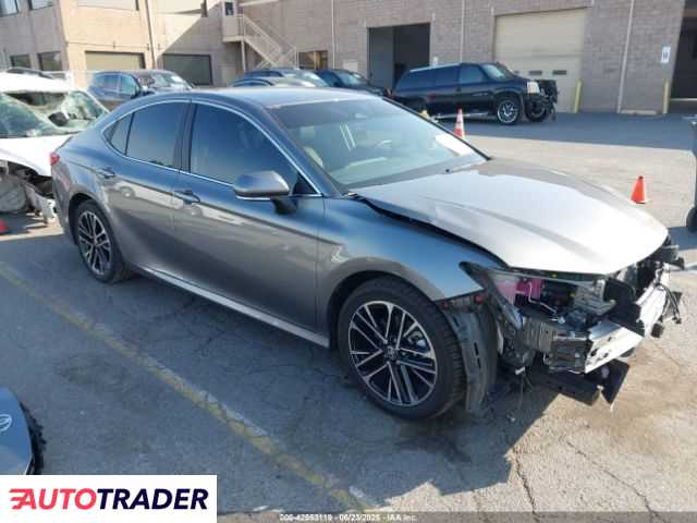 Toyota Camry 2025 2