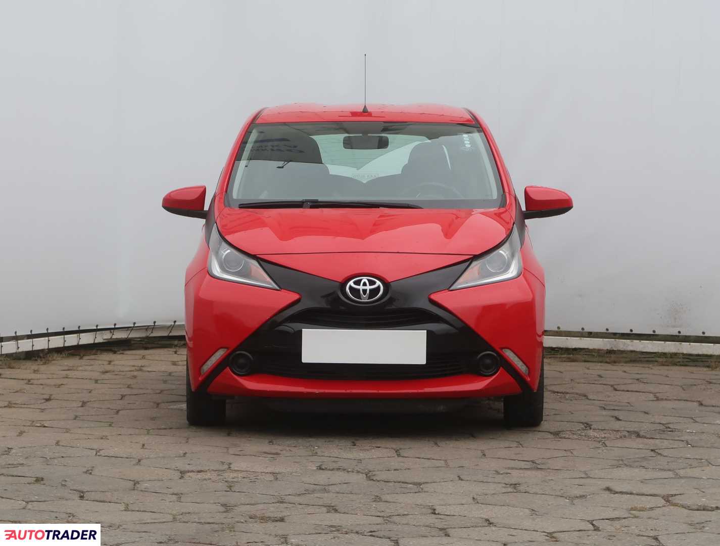 Toyota Aygo 1.0 68 KM 2015r. (Piaseczno)