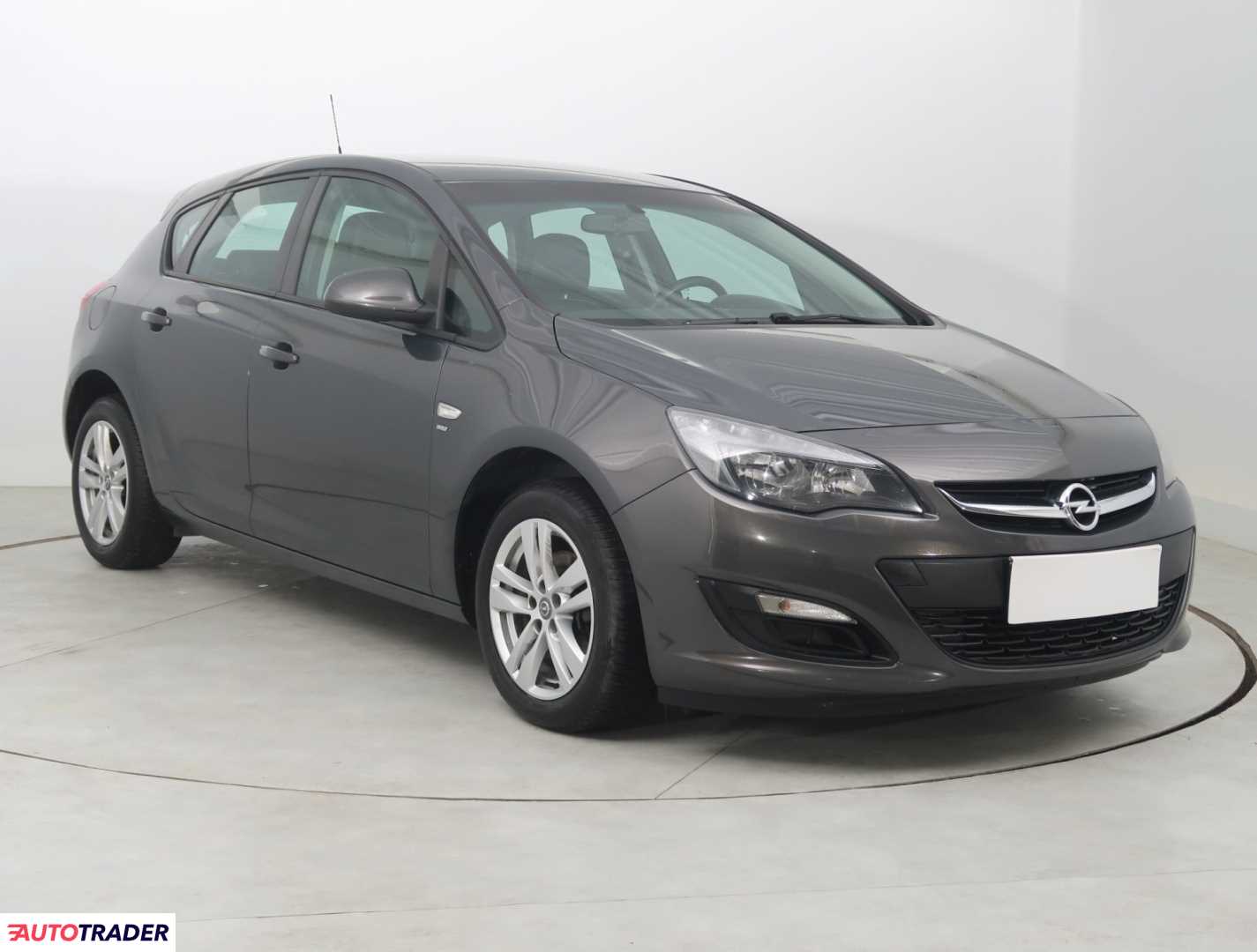 Opel Astra 2014 1.4 118 KM