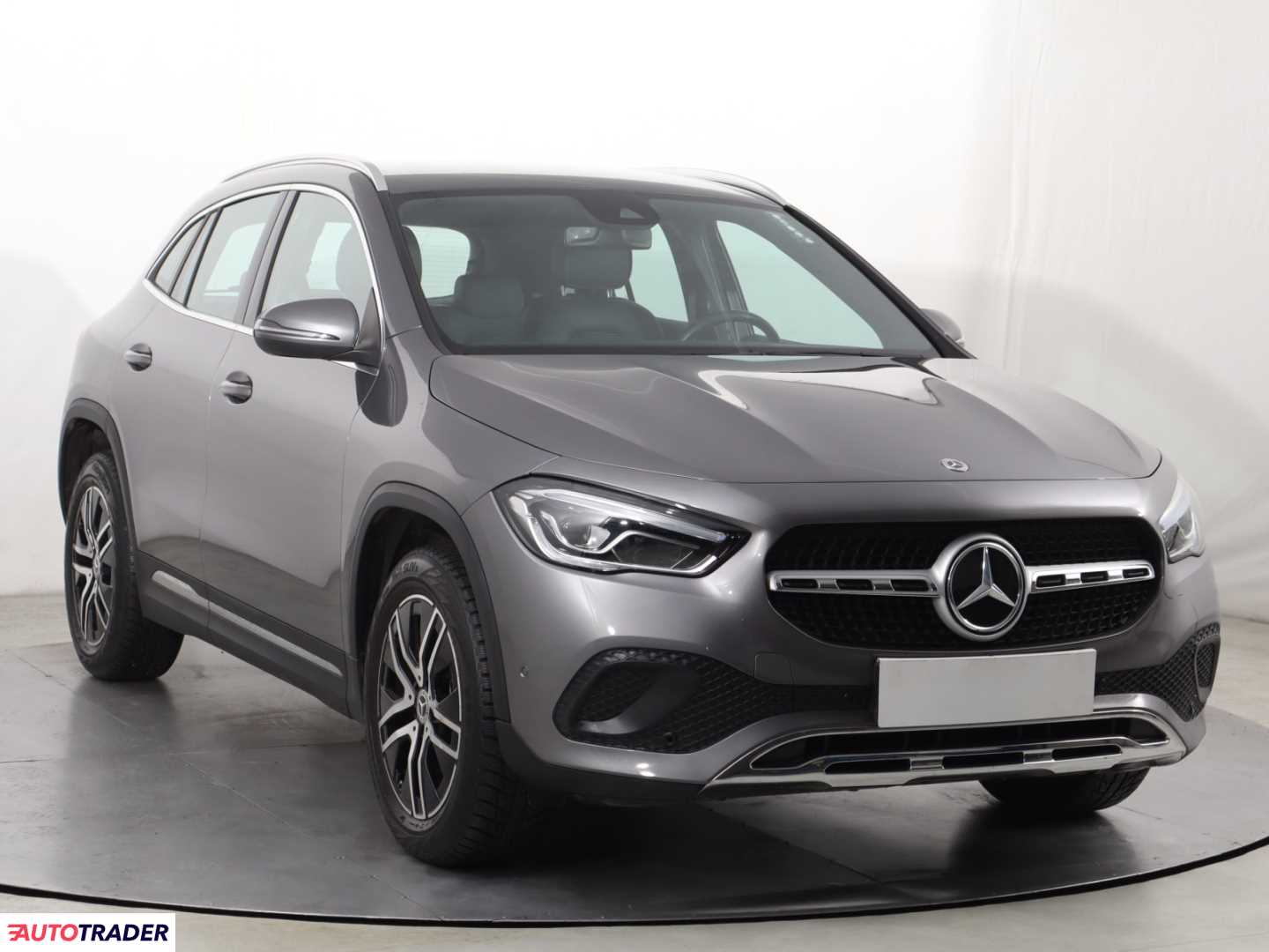 Mercedes G-klasa 2020 1.3 160 KM