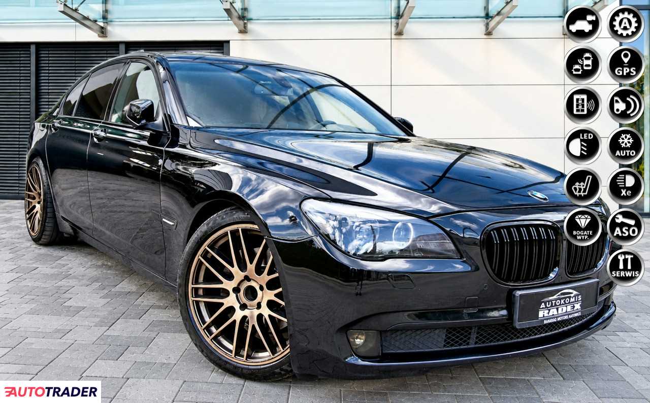 BMW 740 2010 3.0 306 KM