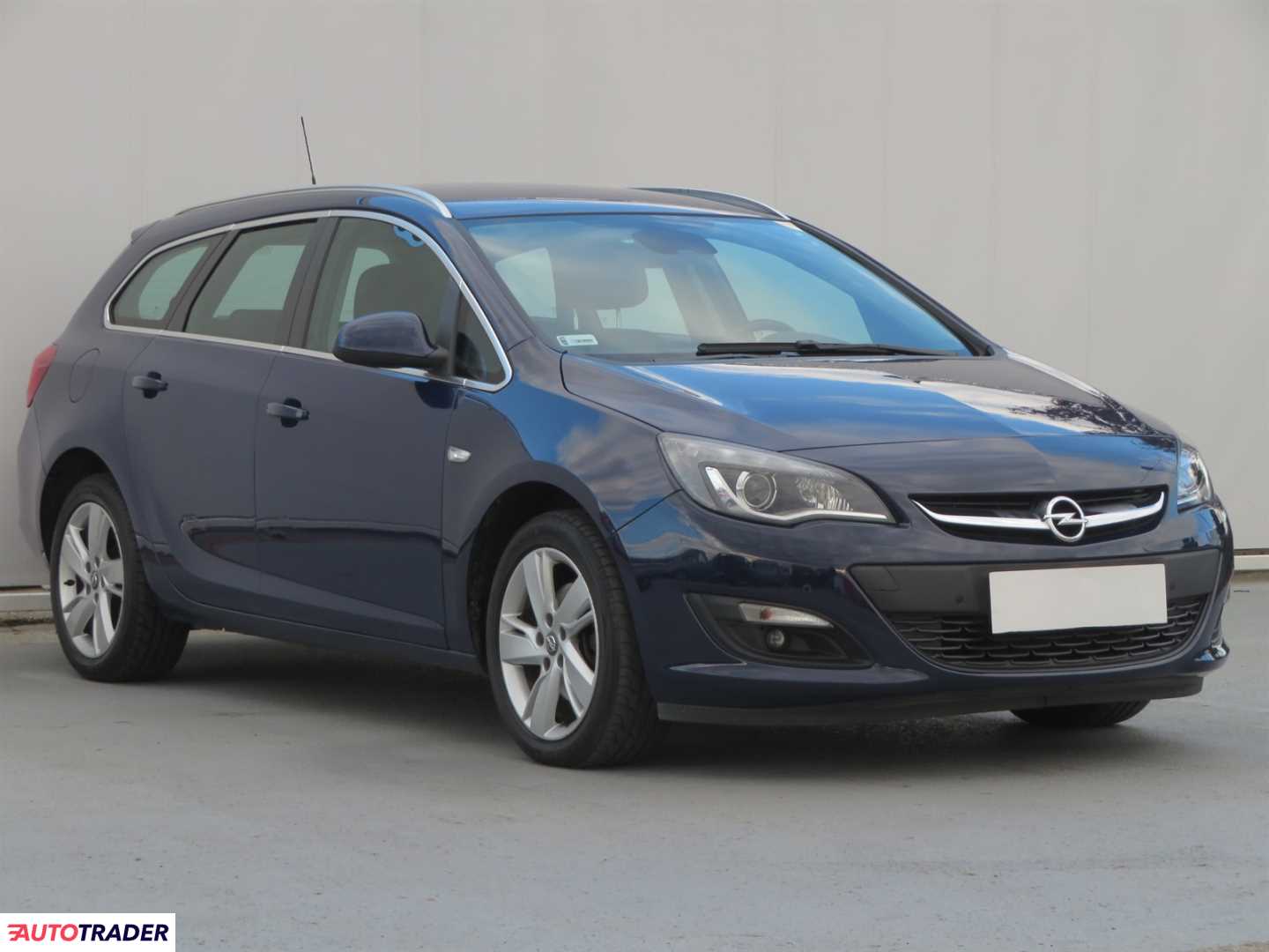 Opel Astra 2012 1.7 128 KM