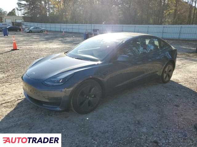 Tesla Model 3 2023