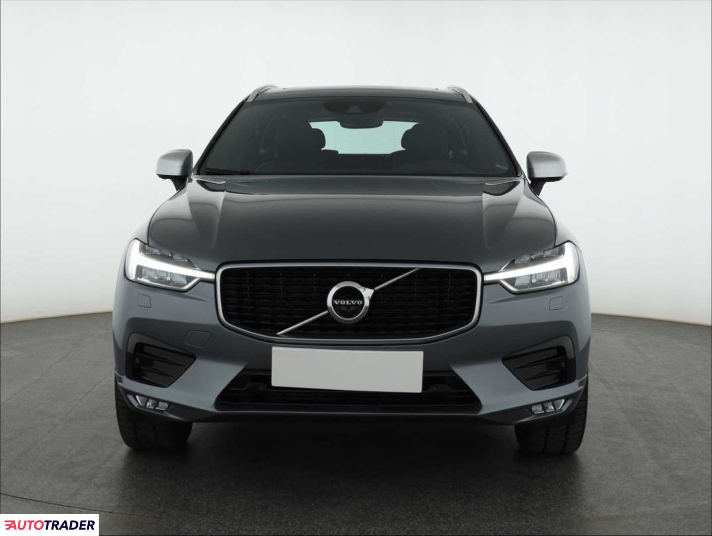 Volvo XC60 2019 2.0 246 KM