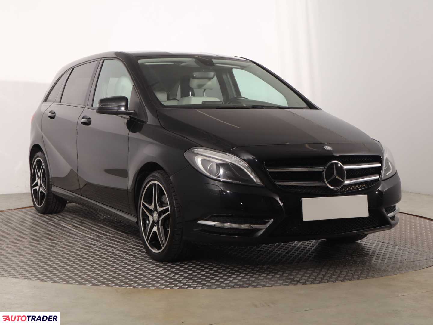 Mercedes B-klasa 2014 1.6 154 KM