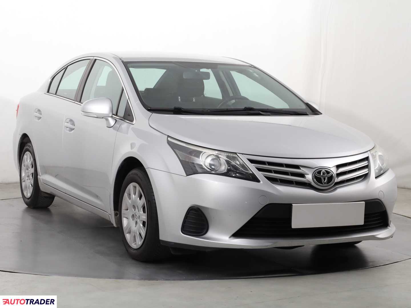 Toyota Avensis 2012 2.0 122 KM Toyota Avensis 2012 2.0 122 KM