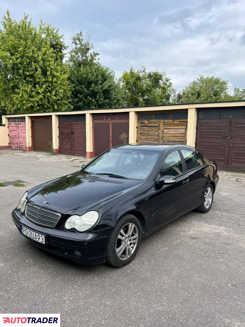 Mercedes C-klasa 2002 2.2 116 KM