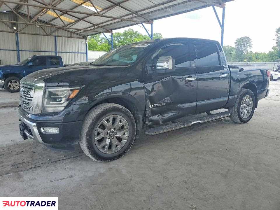 Nissan Titan 2021 5