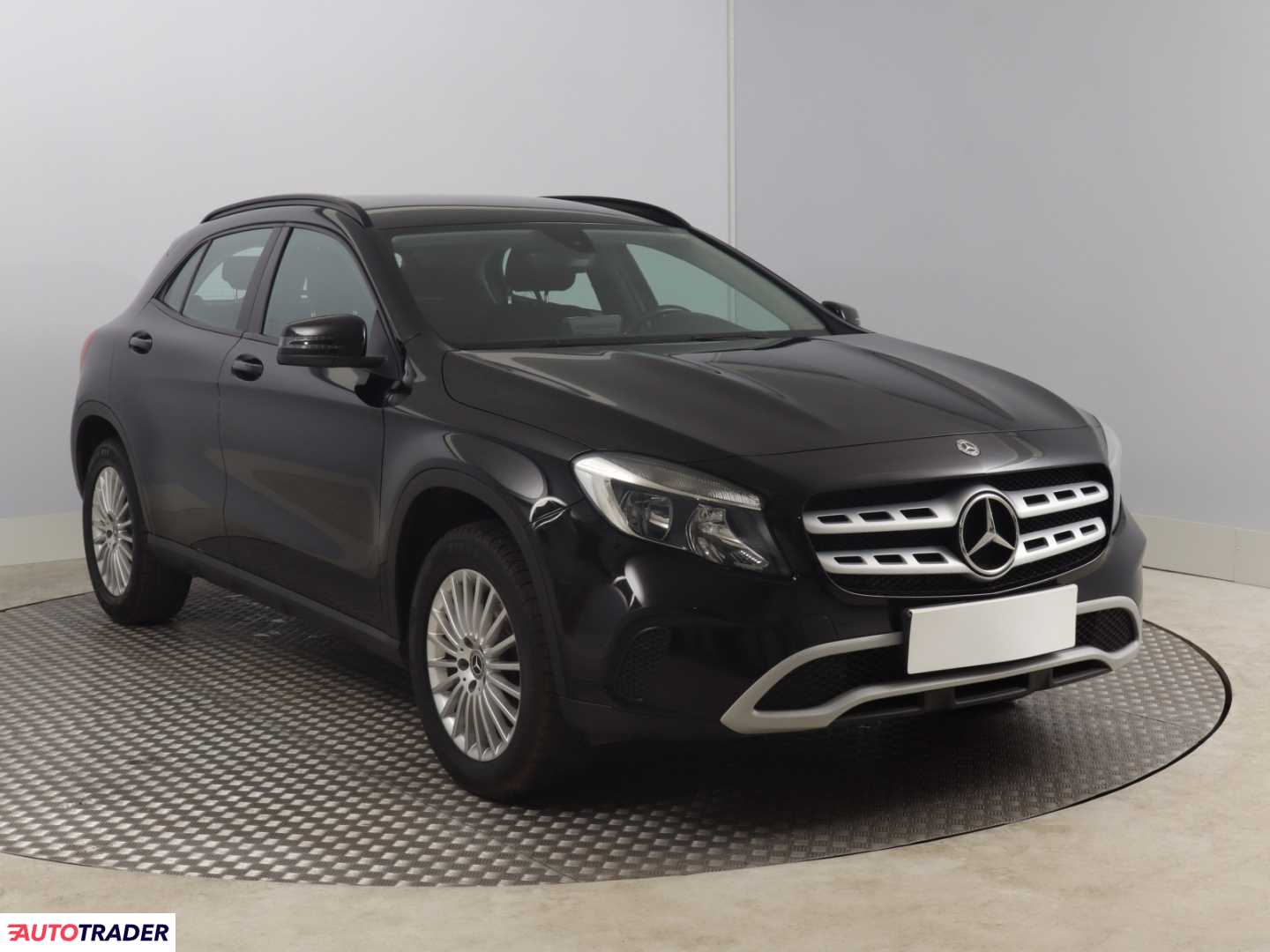 Mercedes G-klasa 2018 1.6 120 KM