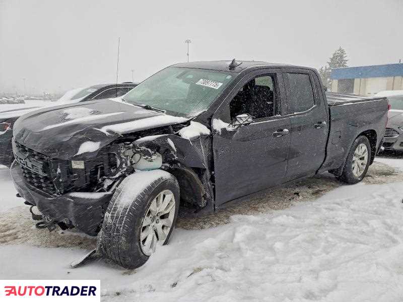Chevrolet Silverado 2021 2