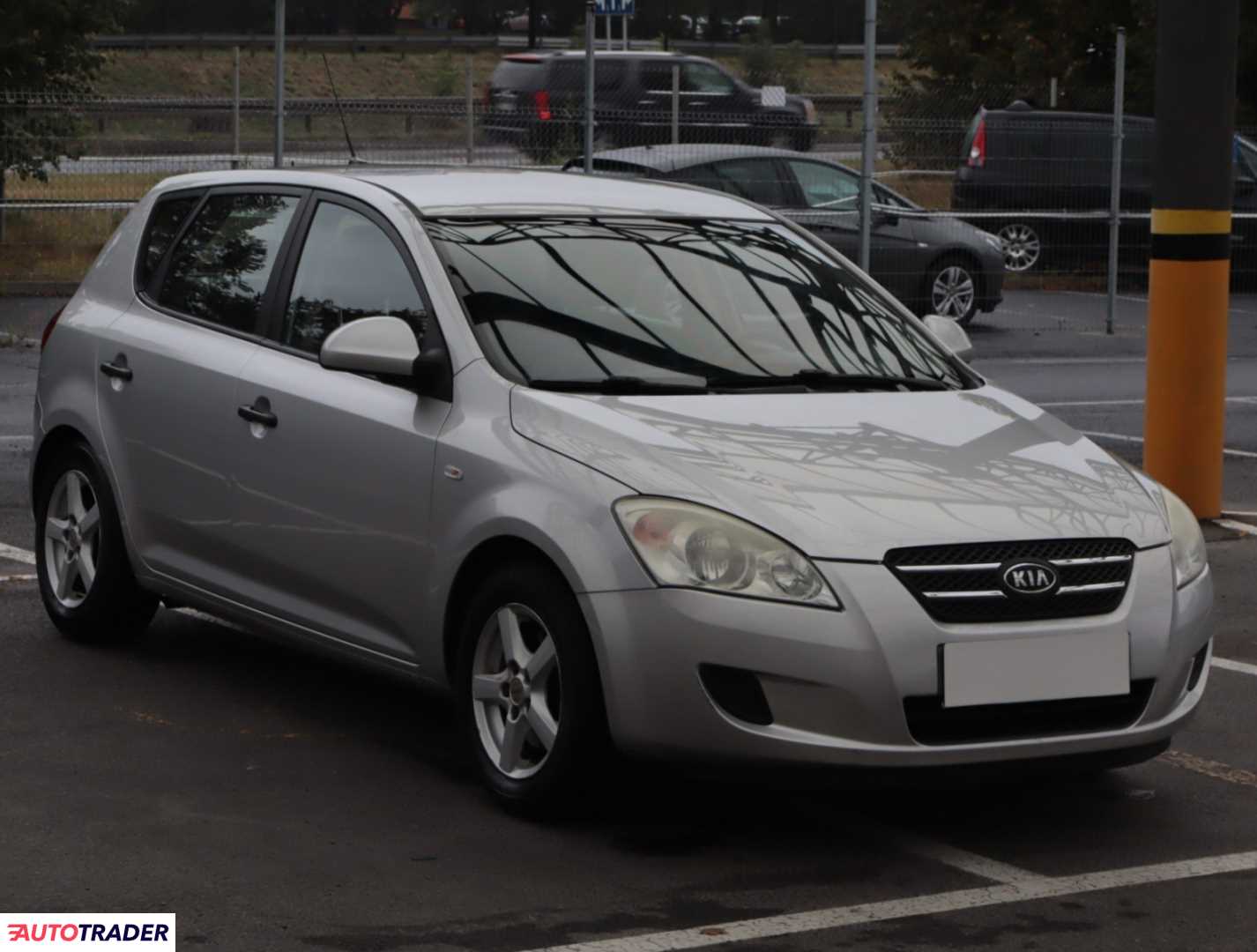 Kia Ceed 2007 1.4 107 KM