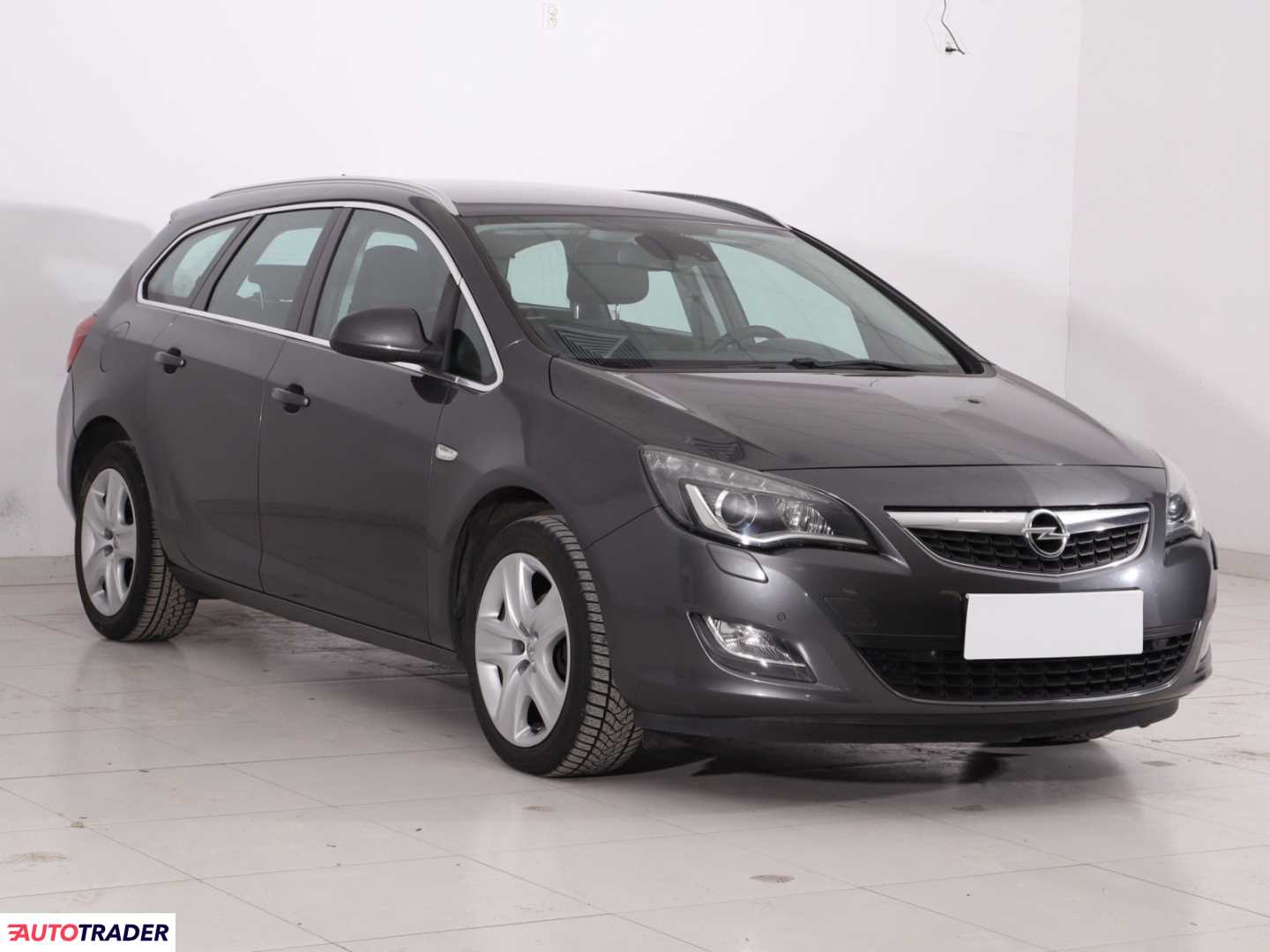 Opel Astra 2011 1.4 138 KM