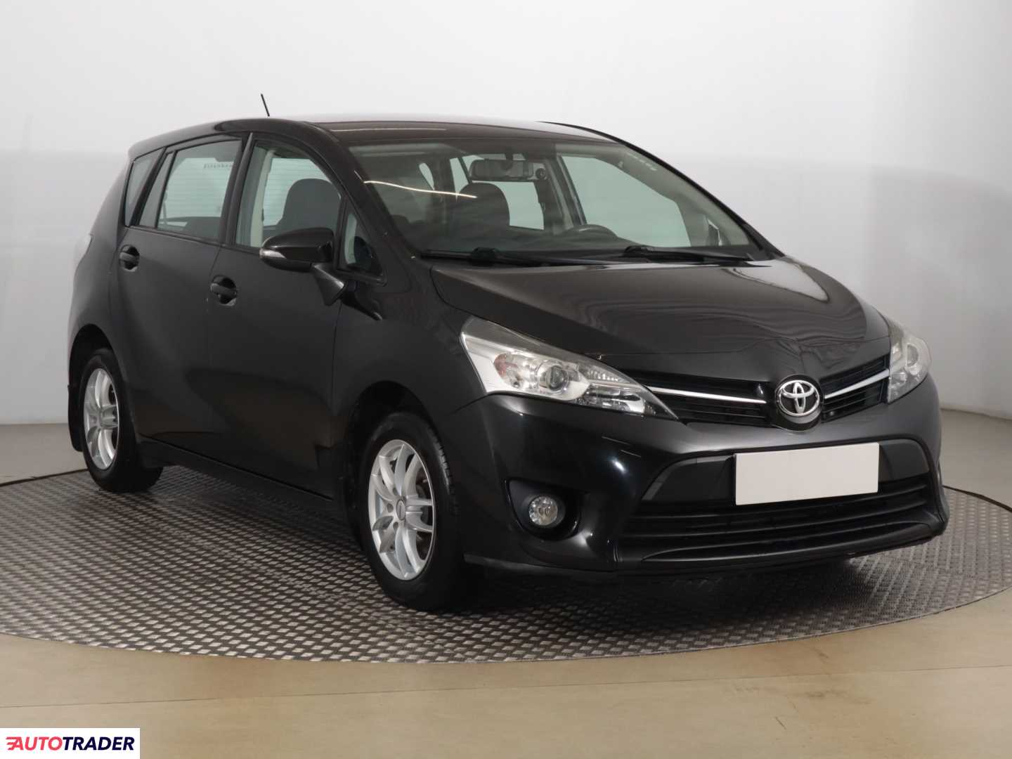 Toyota Verso 2014 1.6 130 KM