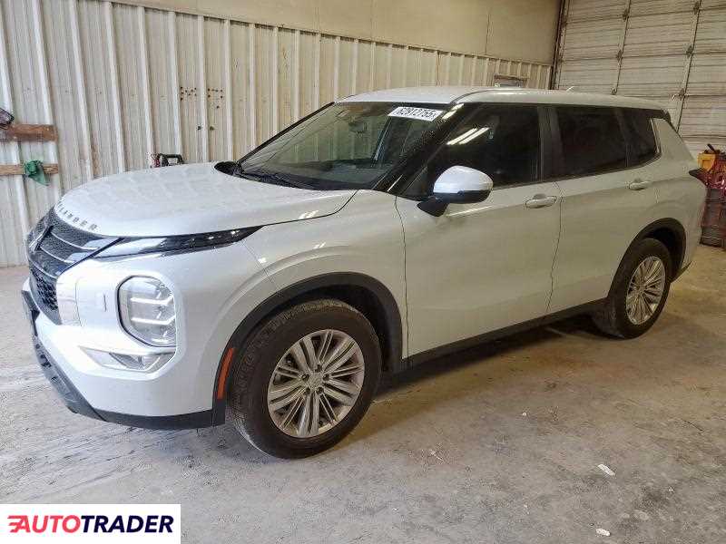 Mitsubishi Outlander 2024 2