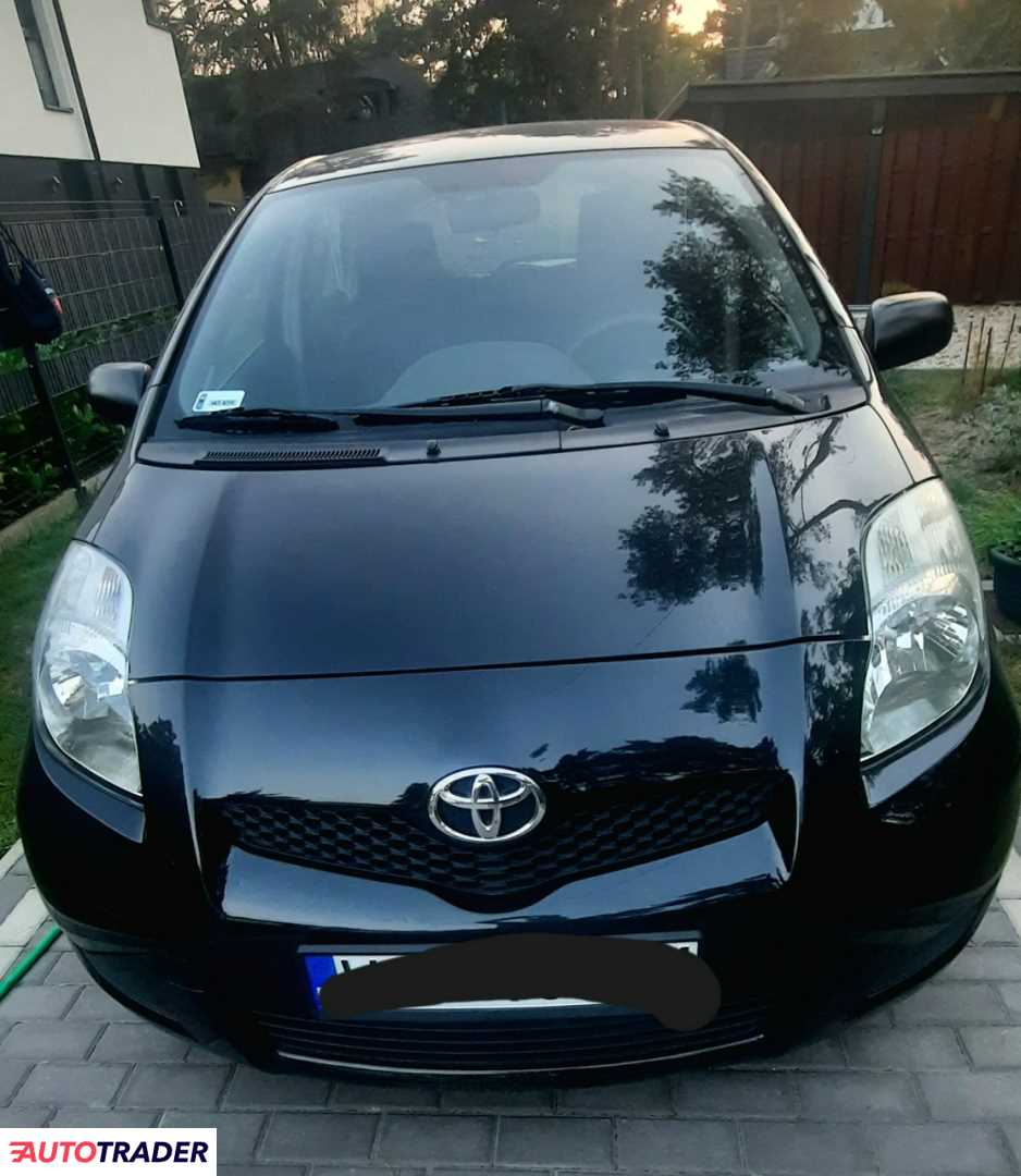 Toyota Yaris 2009 1.3 100 KM