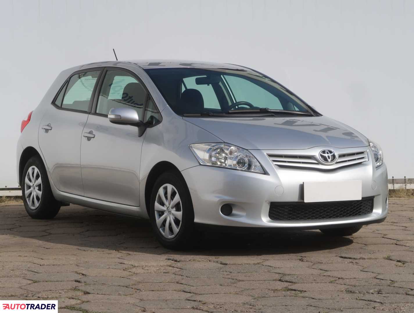 Toyota Auris 2013 1.3 97 KM