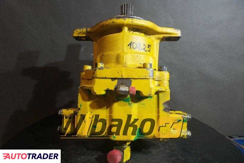 Silnik obrotu Komatsu 706-77-48210