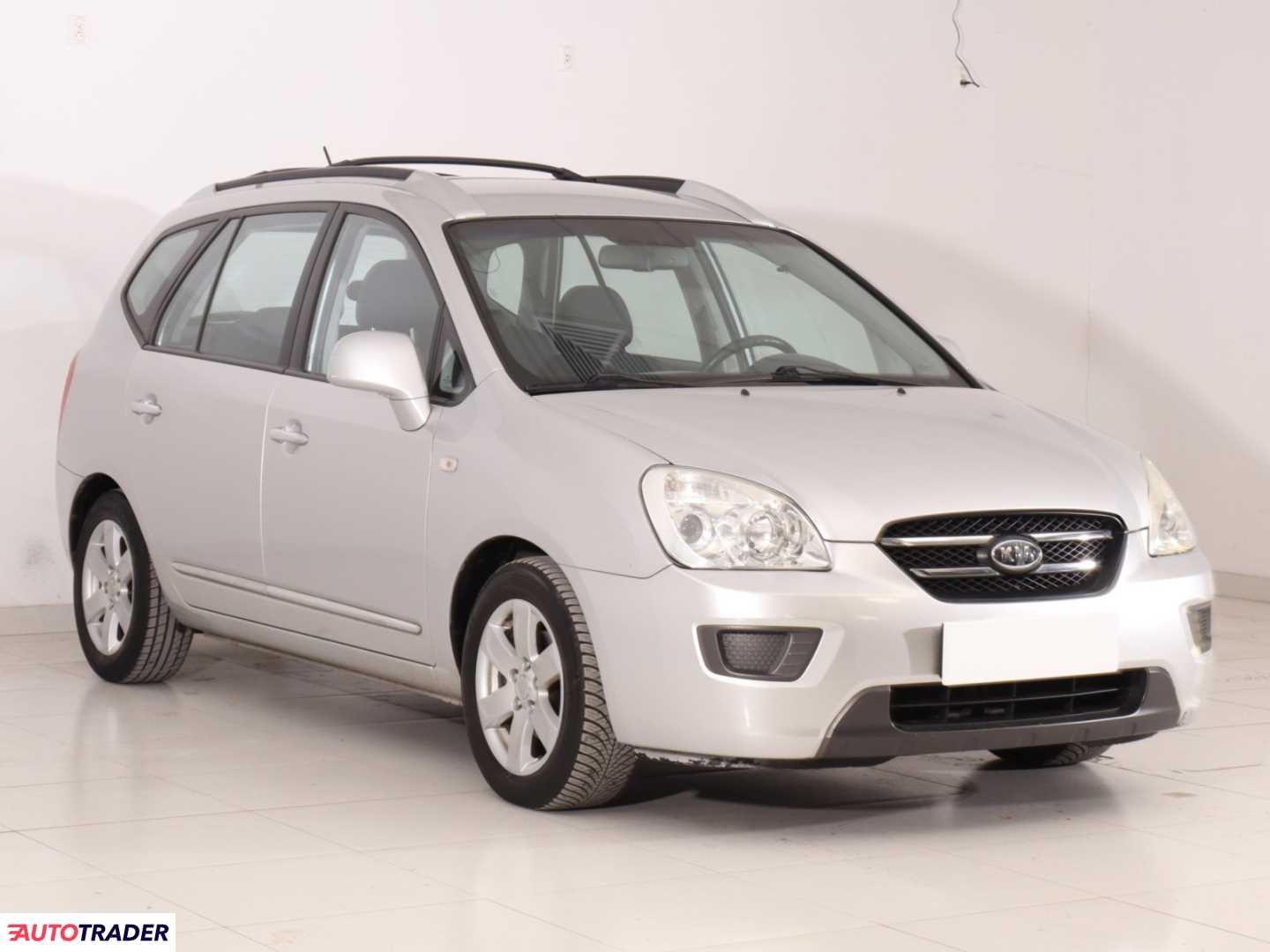 Kia Carens 2006 2.0 142 KM
