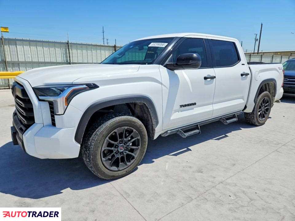 Toyota Tundra 2023 3