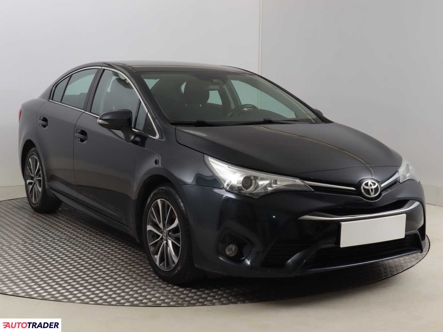 Toyota Avensis 2016 2.0 140 KM