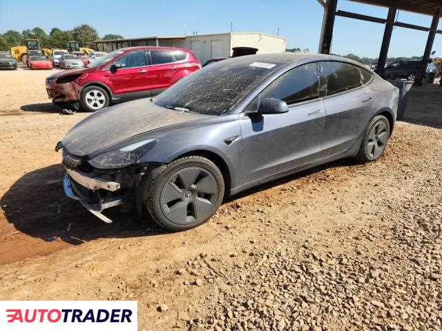 Tesla Model 3 2022