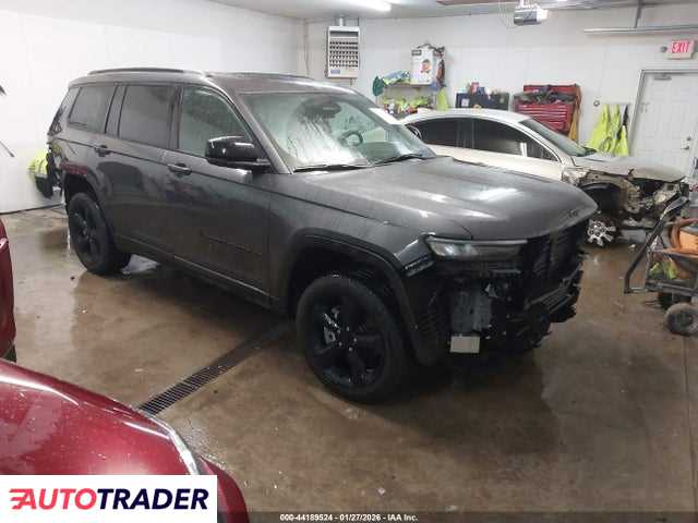 Jeep Cherokee 2025 3