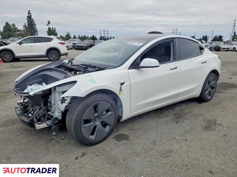 Tesla Model 3 2023