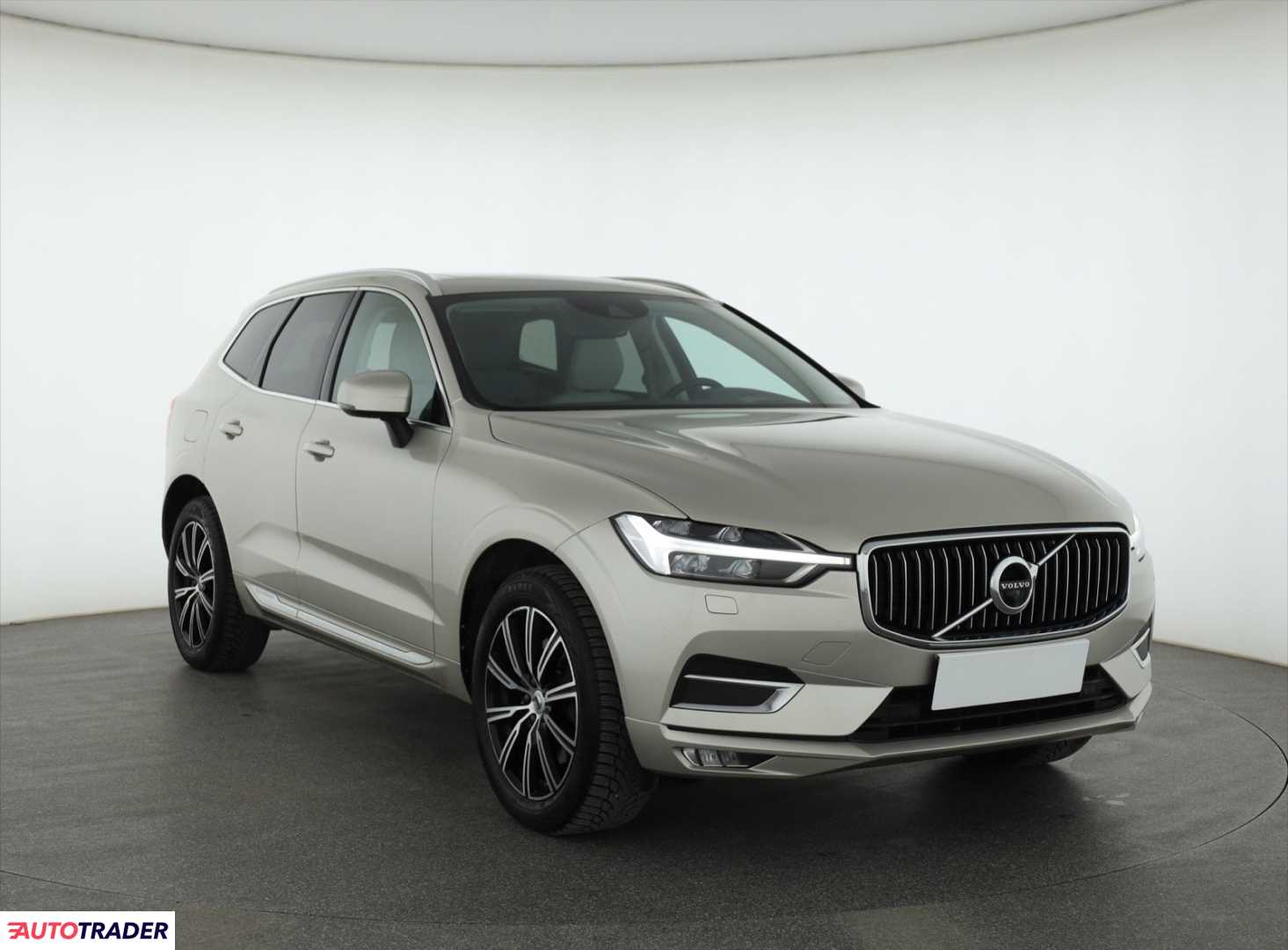 Volvo XC60 2020 2.0 231 KM
