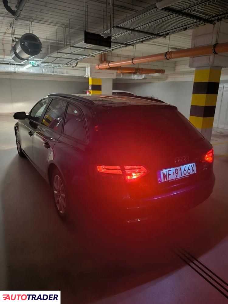 Audi A4 2012 2.0 136 KM Audi A4 2012 2.0 136 KM