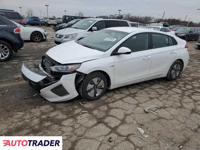 Hyundai IONIQ Hybrid 2019 1