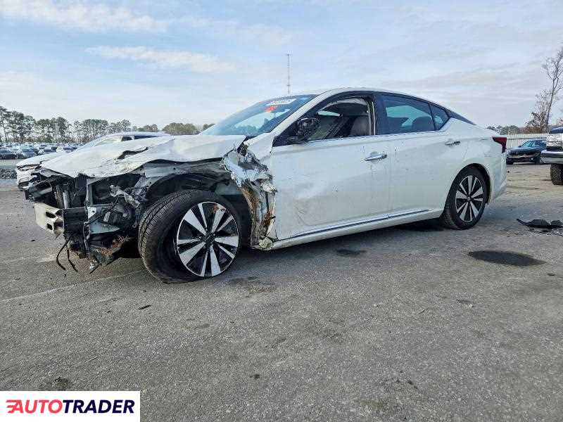 Nissan Altima 2020 2