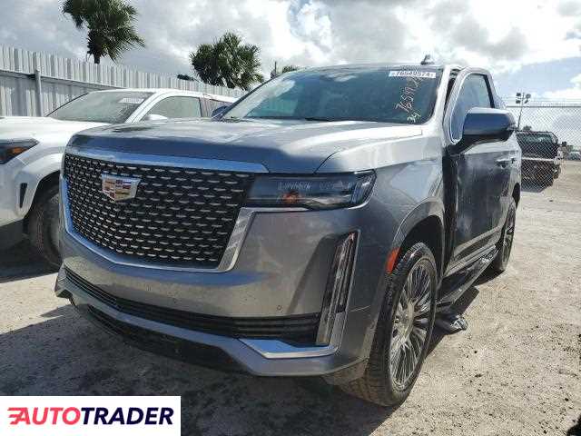 Cadillac Escalade 6.0 benzyna 2021r. (RIVERVIEW)